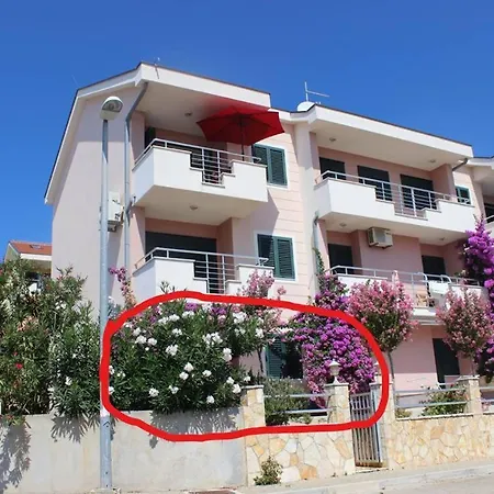 公寓 Ivankovic 罗戈兹尼察